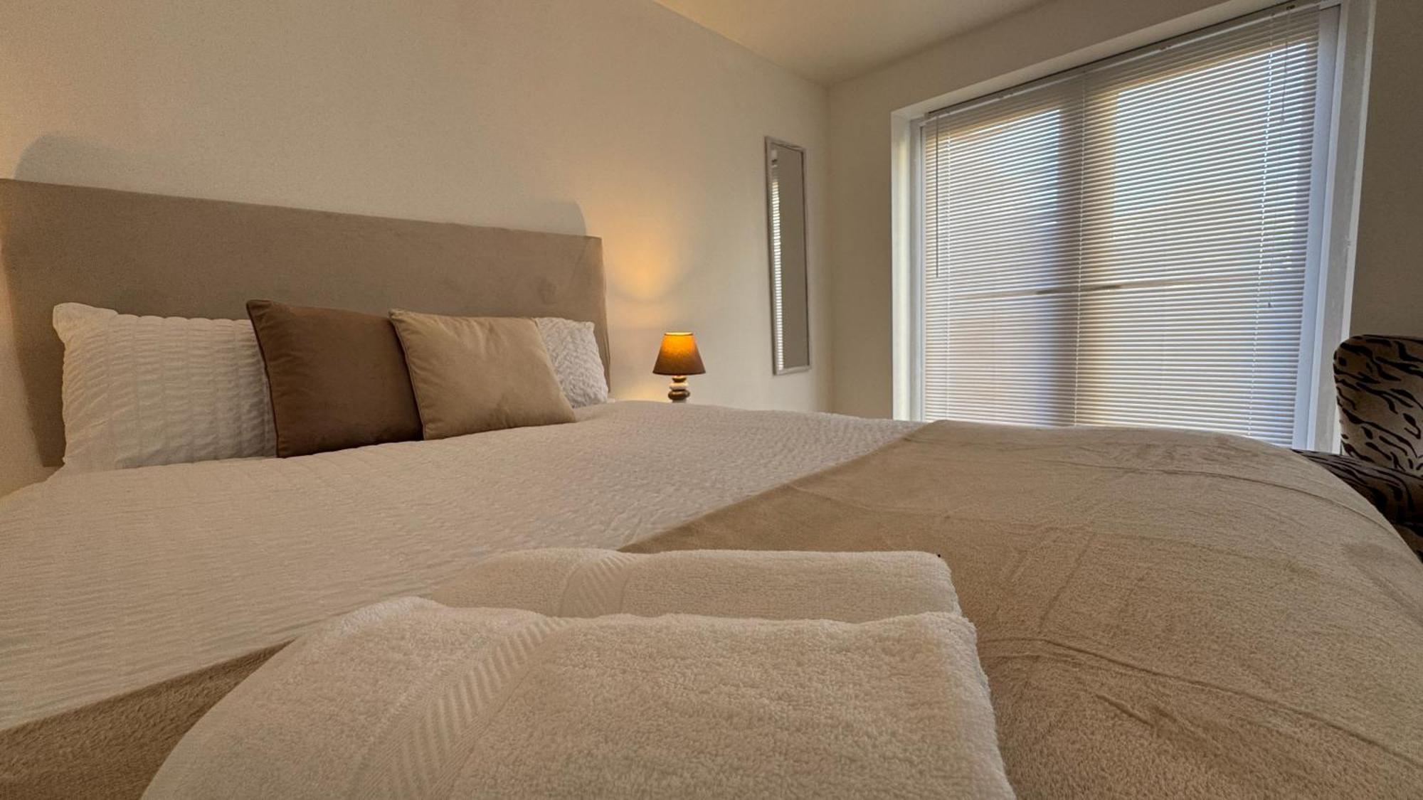 Little Luxe Shared House Otel Bristol Dış mekan fotoğraf